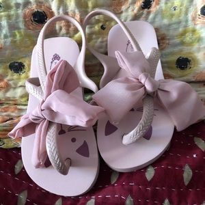 NWT Joyfolie Jujubee flip flops size 11
